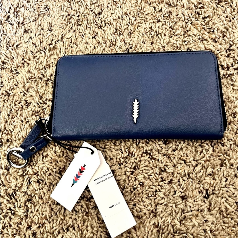 Thacker Navy Leather Wallet Camila Single Zip Around